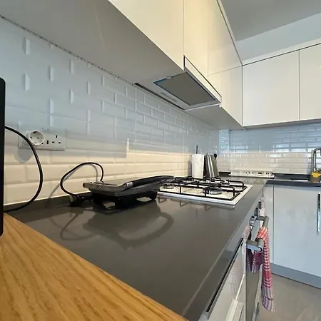 Luxury 1 Bedroom Amadeus 59 By Myguest Cyprus *