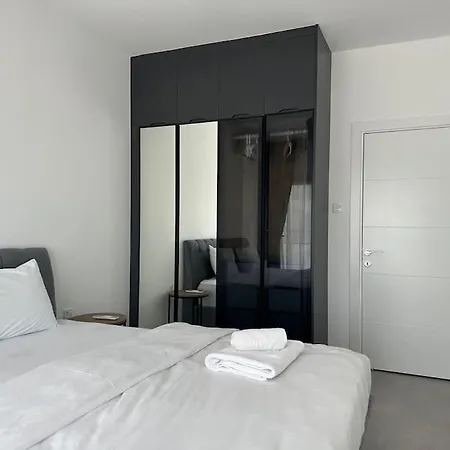 Luxury 1 Bedroom Amadeus 59 By Myguest Cyprus